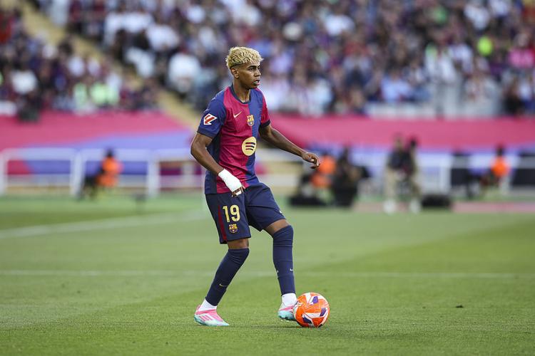 加图索：哈兰德在上半场几乎碰不到球；我们会承担责任（加图索：哈兰德上半场几乎未触球；责任由我们承担）