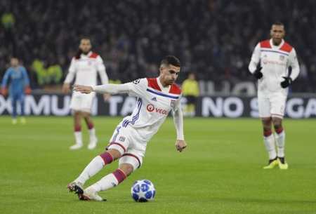 打破费兰悖论，费兰托雷斯帽子戏法！ 客场逆转皇家贝蒂斯！（费兰托雷斯帽子戏法破除费兰悖论，客场逆转皇家贝蒂斯）