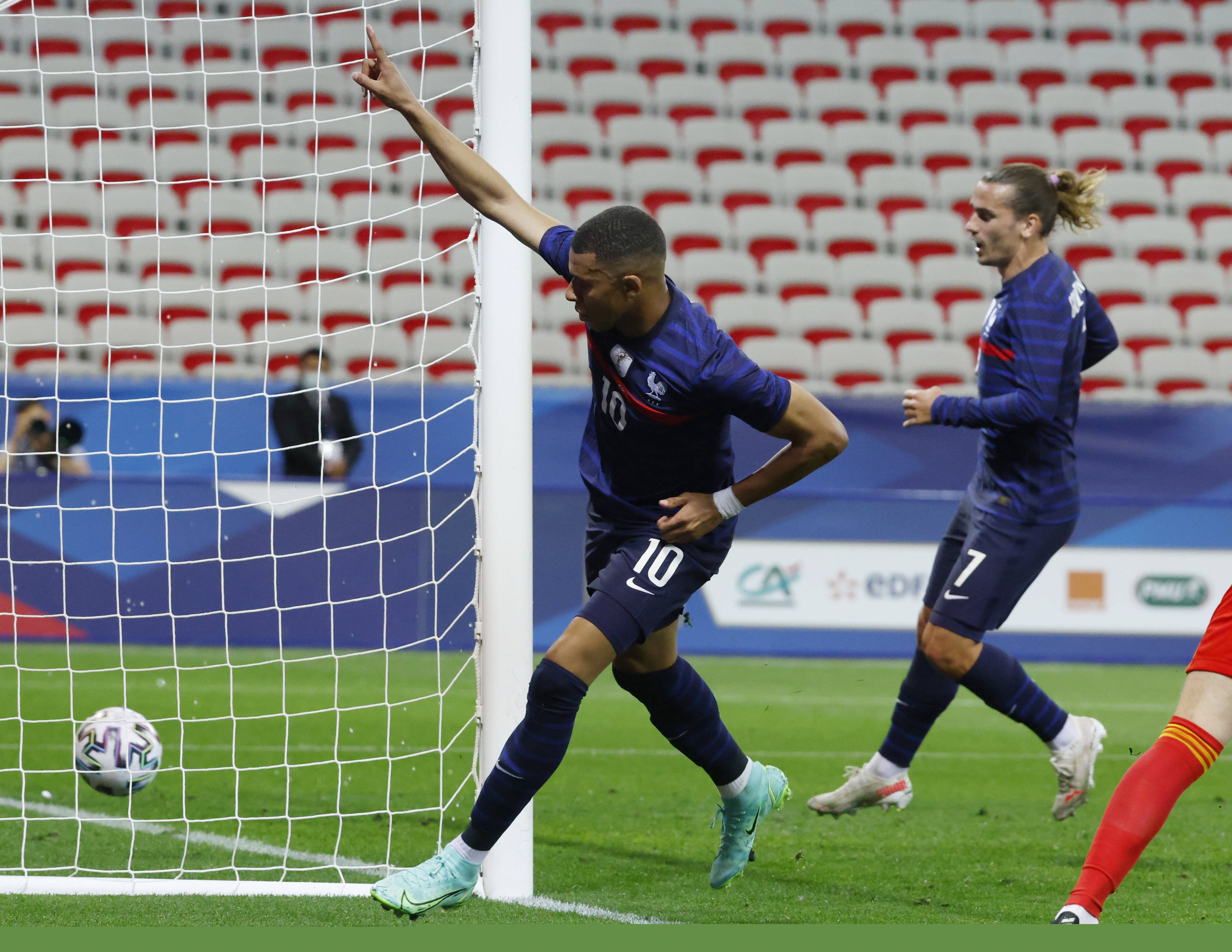 埃贝尔：我们都知道对阵本菲卡有多艰难，对阵葡体不会有不同（埃贝尔：本菲卡难打，葡体也不会例外）