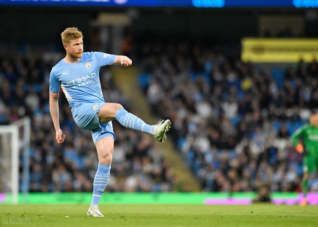 追平19年的自己！哈登今日首节27分，排在历史首节得分榜第五（哈登首节狂砍27分，追平2019年纪录，历史首节得分第5）