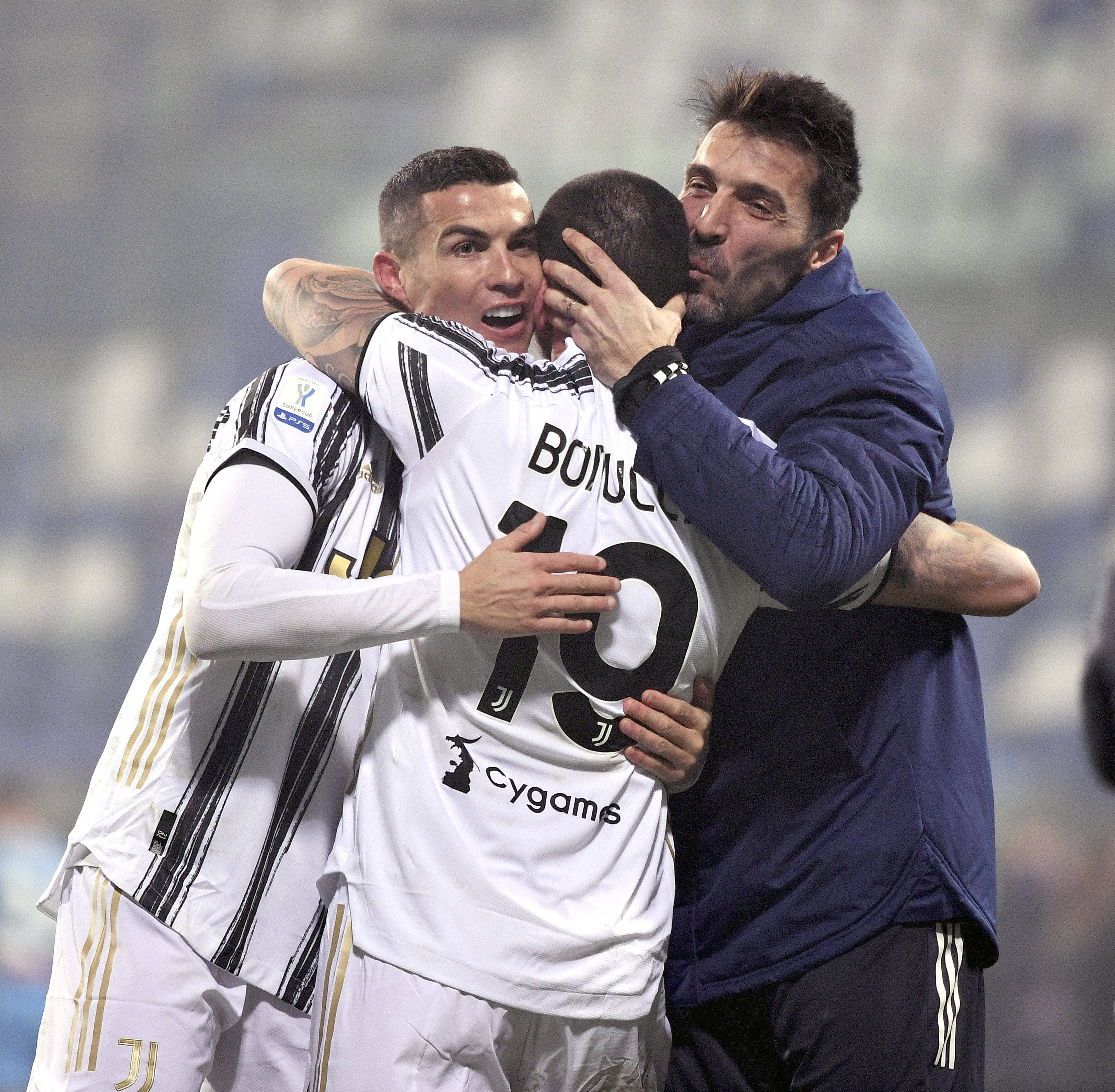 理疗师：DV9的伤和丁丁、卢卡库类似，可能需要3到5个月恢复（理疗师称DV9伤势与德布劳内、卢卡库相仿，预计3至5个月复出）