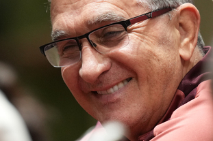 意甲：国际米兰状态回暖，科莫近期表现稳定（意甲：国米重拾状态，科莫近况稳健）