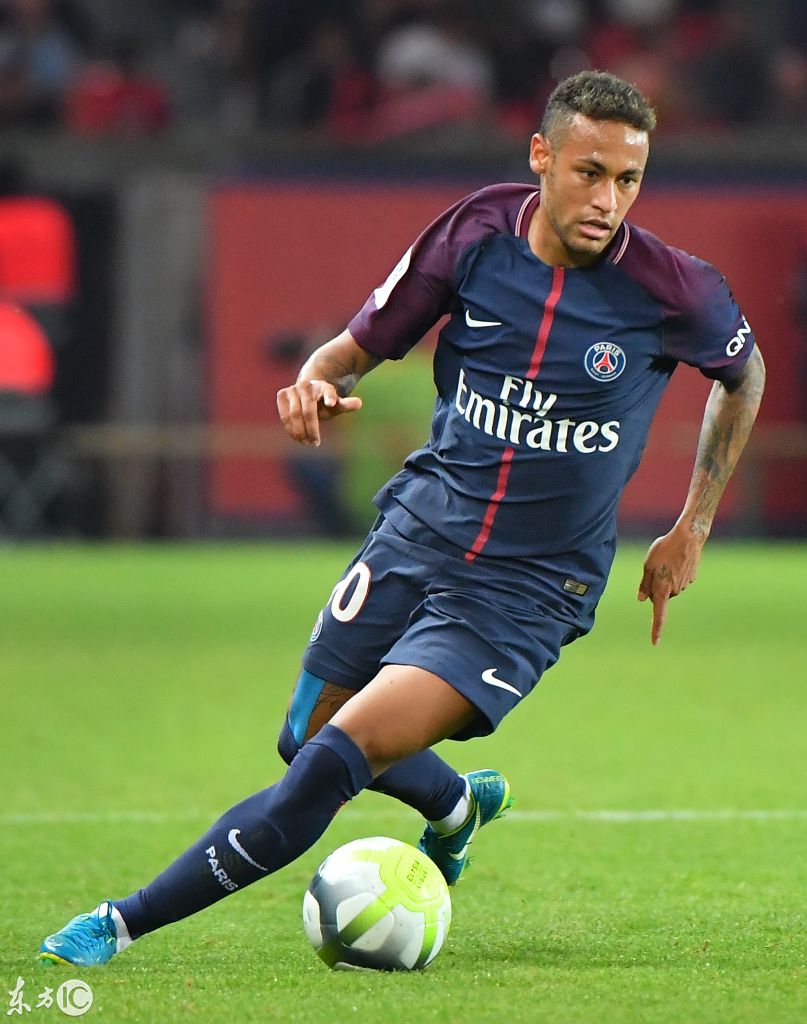 马雷斯卡谈半场换下詹姆斯：我们原计划就是让他踢45分钟（马雷斯卡：詹姆斯半场被换属计划安排，仅踢45分钟）